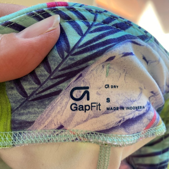 Bundle Gap and Justice Leggings 8-10. 3 leggings - Picture 4 of 7